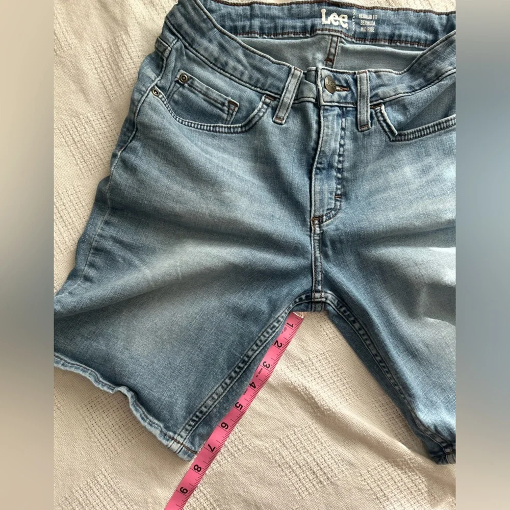 Lee Denim Bermuda Shorts mid rise size 8 - Picture 8 of 8